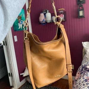 Coach crossbody/shoulder purse!!